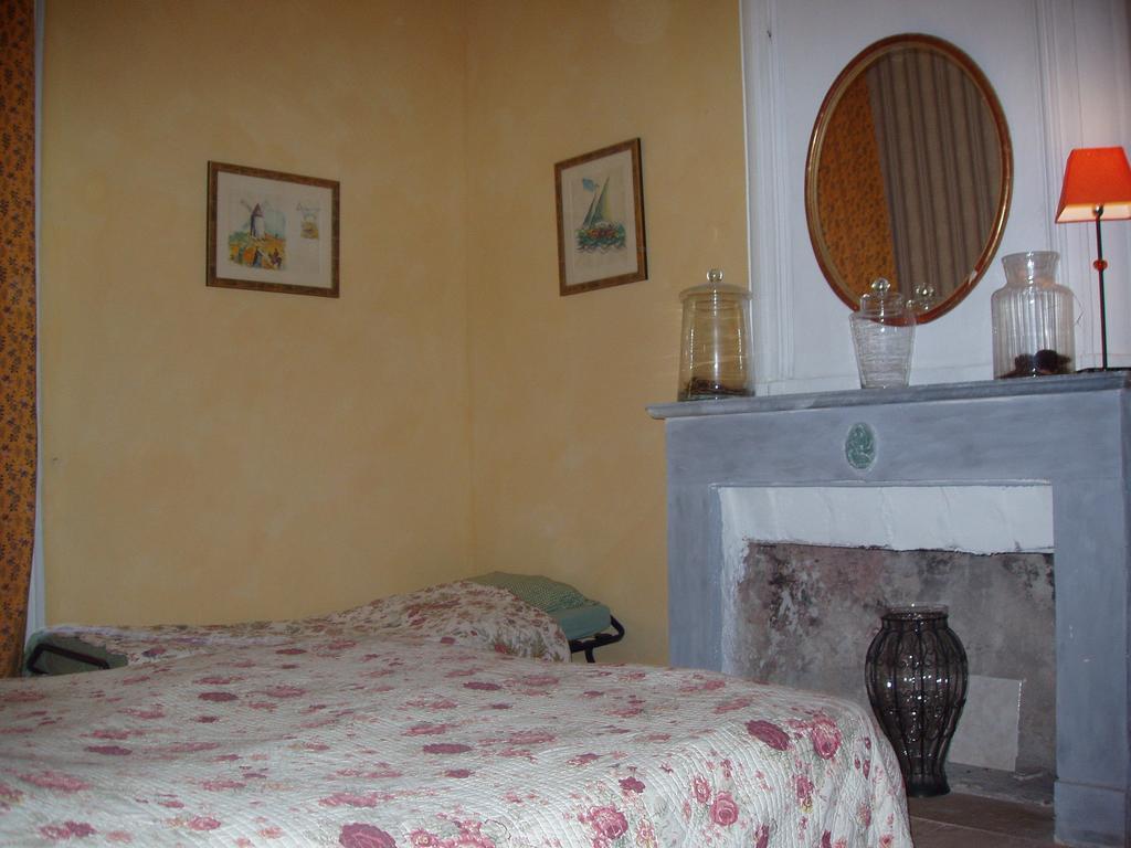 Chateau De La Bastide Goudargues Kamer foto