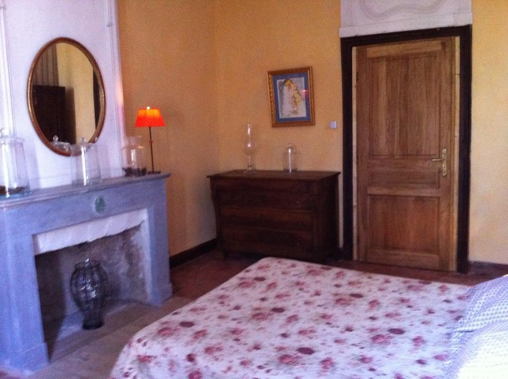 Chateau De La Bastide Goudargues Kamer foto