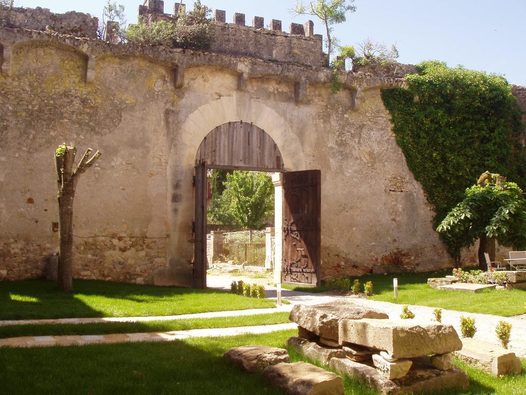 Chateau De La Bastide Goudargues Buitenkant foto